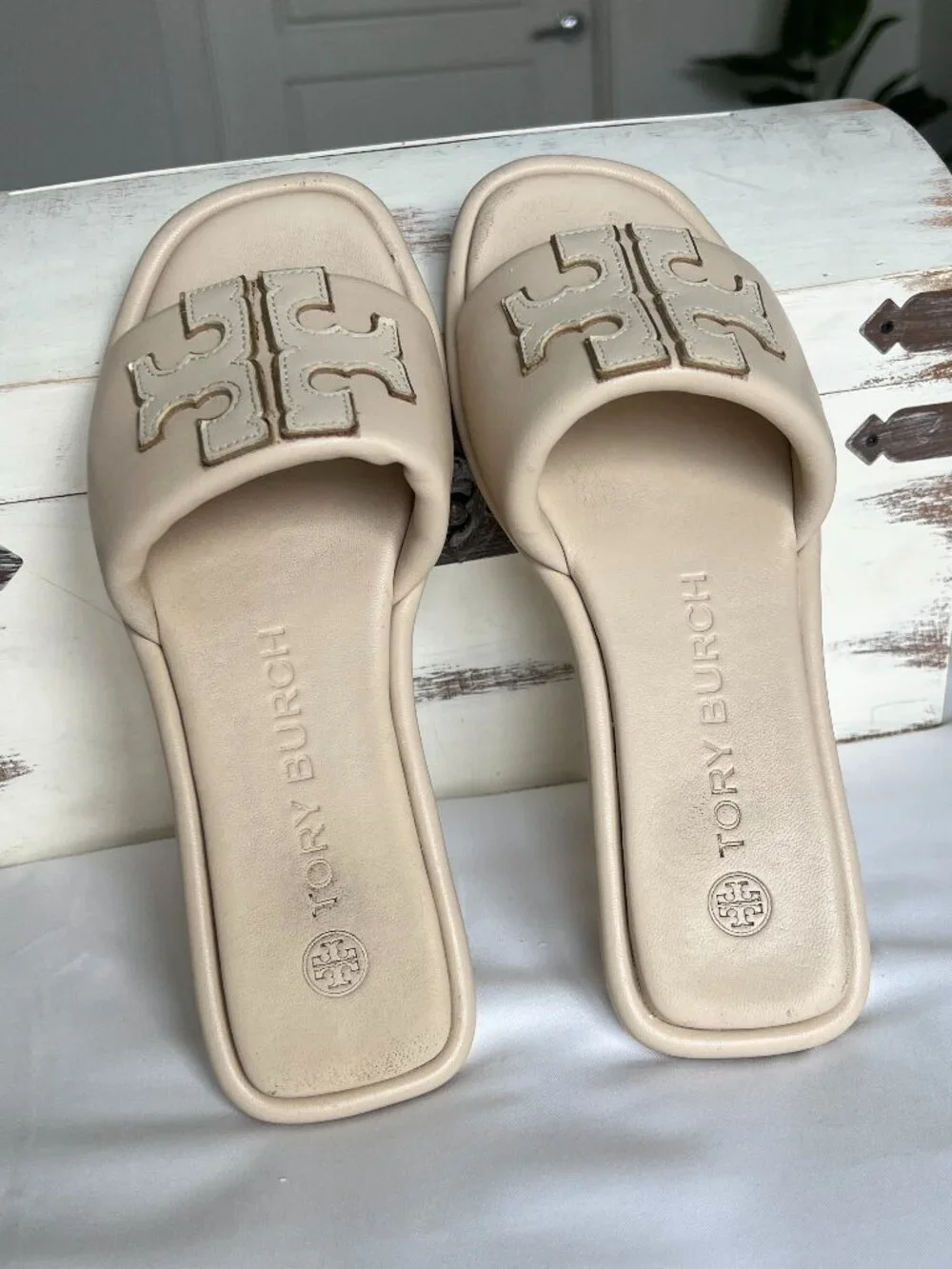 Tory Burch Double T Sport Slide Sandals Sz 6.5 Dulce De Leche Napa Leather Gold - Picture 2 of 13